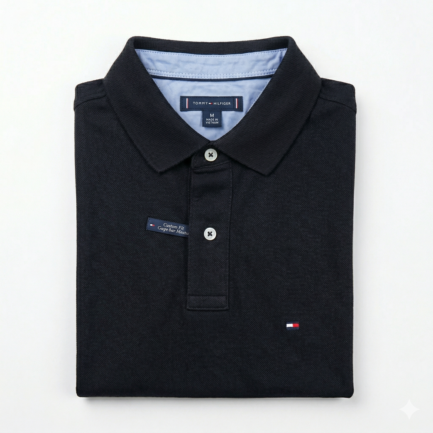 REMERA ESTILO POLO - NEGRO - LOGO TRADICIONAL TH