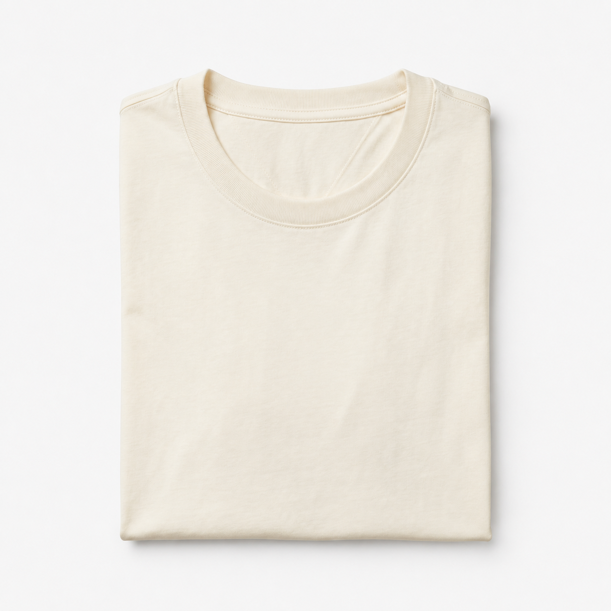 REMERA BASICA CLASICA - BLANCO PERLA - LOGO TRADICIONAL - TH