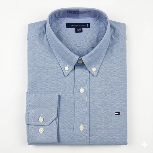 CAMISA OXFORD -  CELESTE JEANS - LOGO COLORIDO TRADICIONAL TH