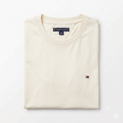REMERA BASICA CLASICA - BLANCO PERLA - LOGO TRADICIONAL - TH