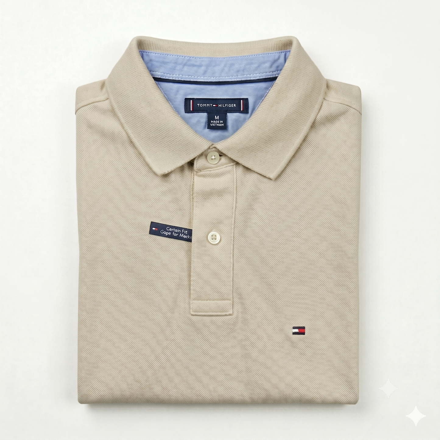 REMERA ESTILO POLO - BEIGE - LOGO TRADICIONAL TH