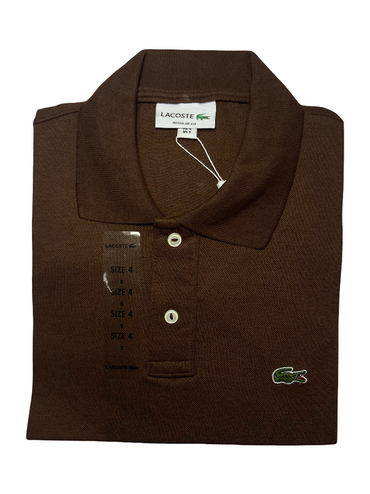 REMERA ESTILO POLO - MARRO CHOCOLATE - LOGO TRADICIONAL LC